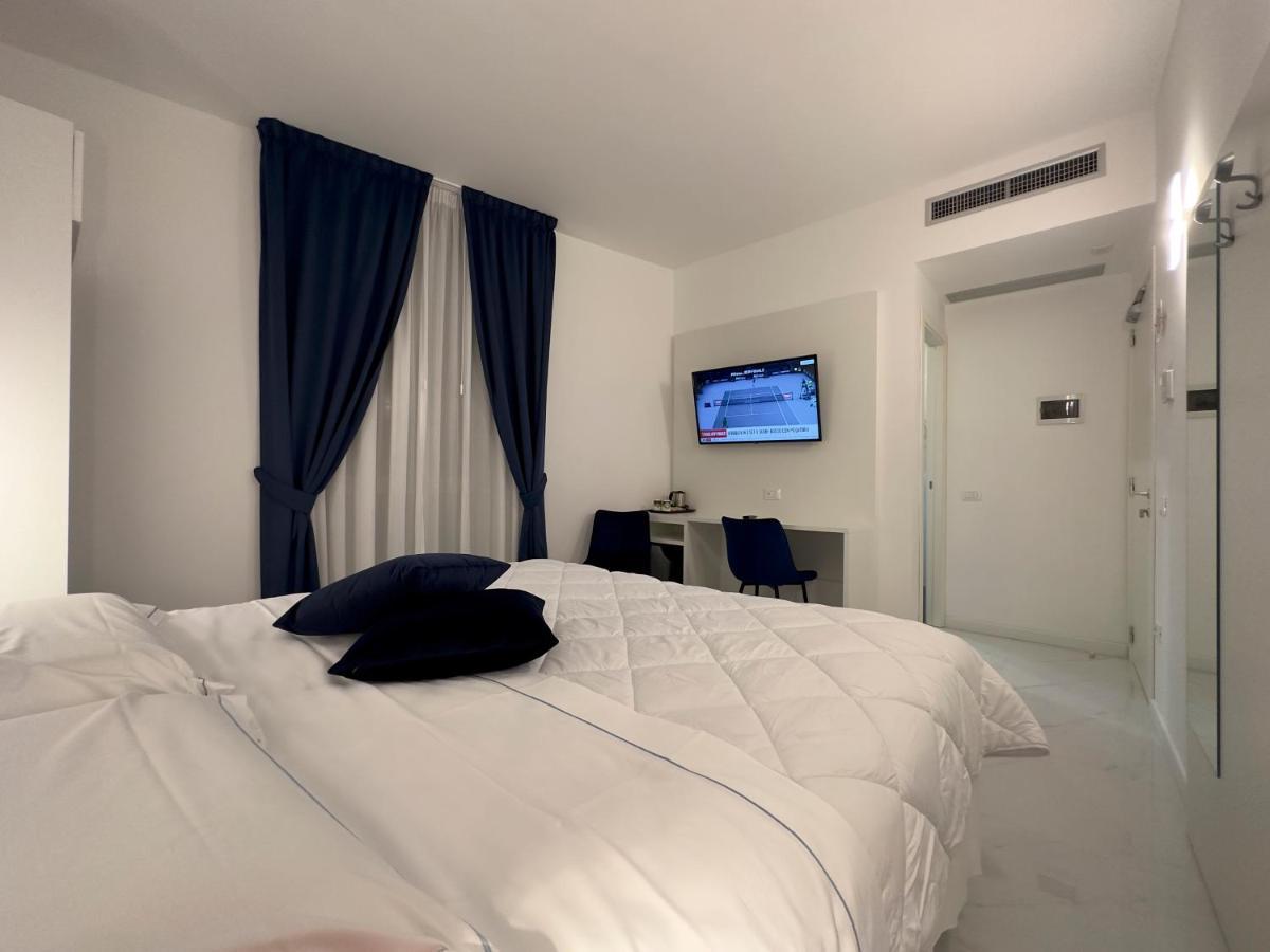 Hotel Smart Cruise Civitavecchia Exterior foto
